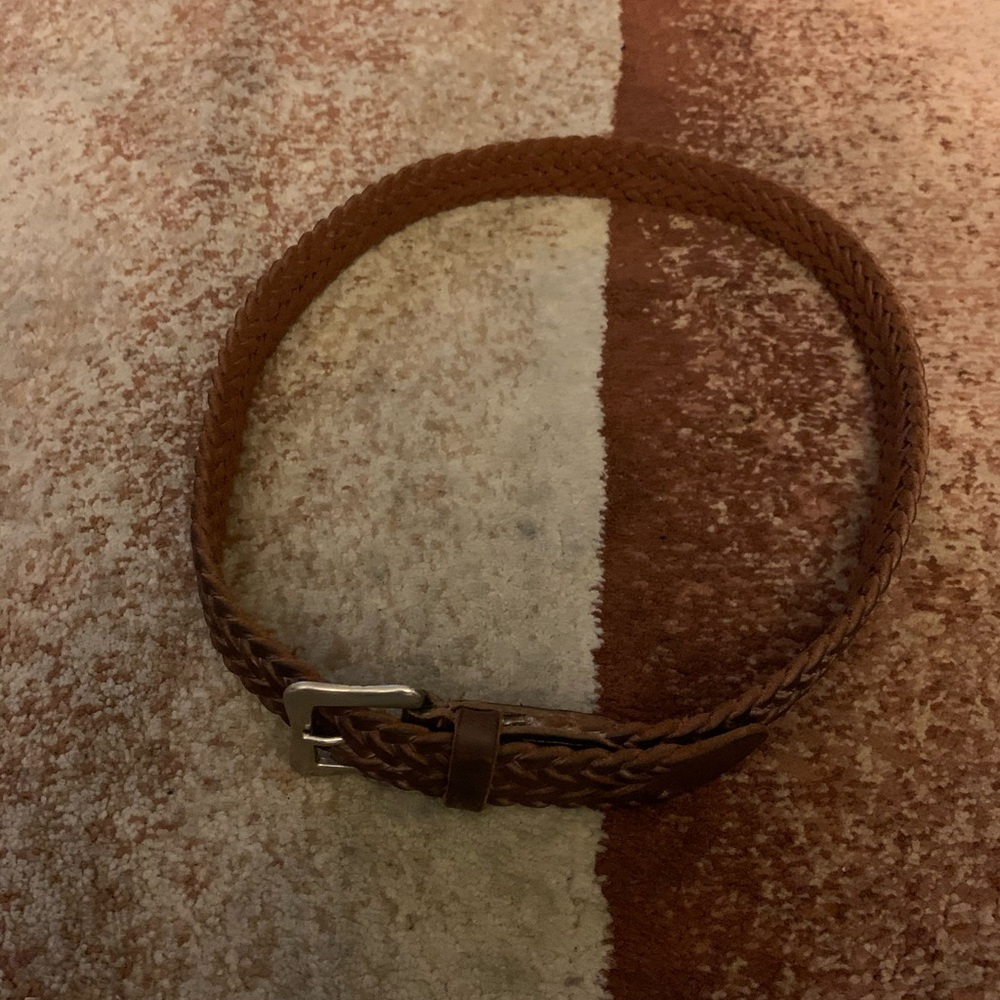 Vintage Women's Narrow Braided Leather Brown Belt Size Large 33” Long